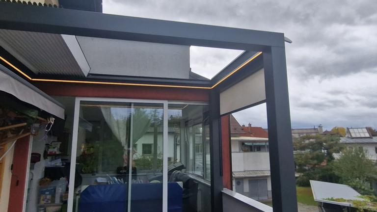 Zložljiva bioklimatska pergola PergoNext – odprto nebo