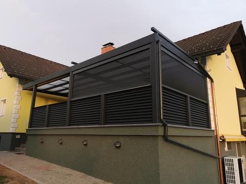 ZIP senčilo detajl – ZIP rolo vodilo in kaseta antracit