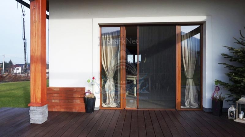 SharkNet plise komarnik – metalizirana mreža (primer)